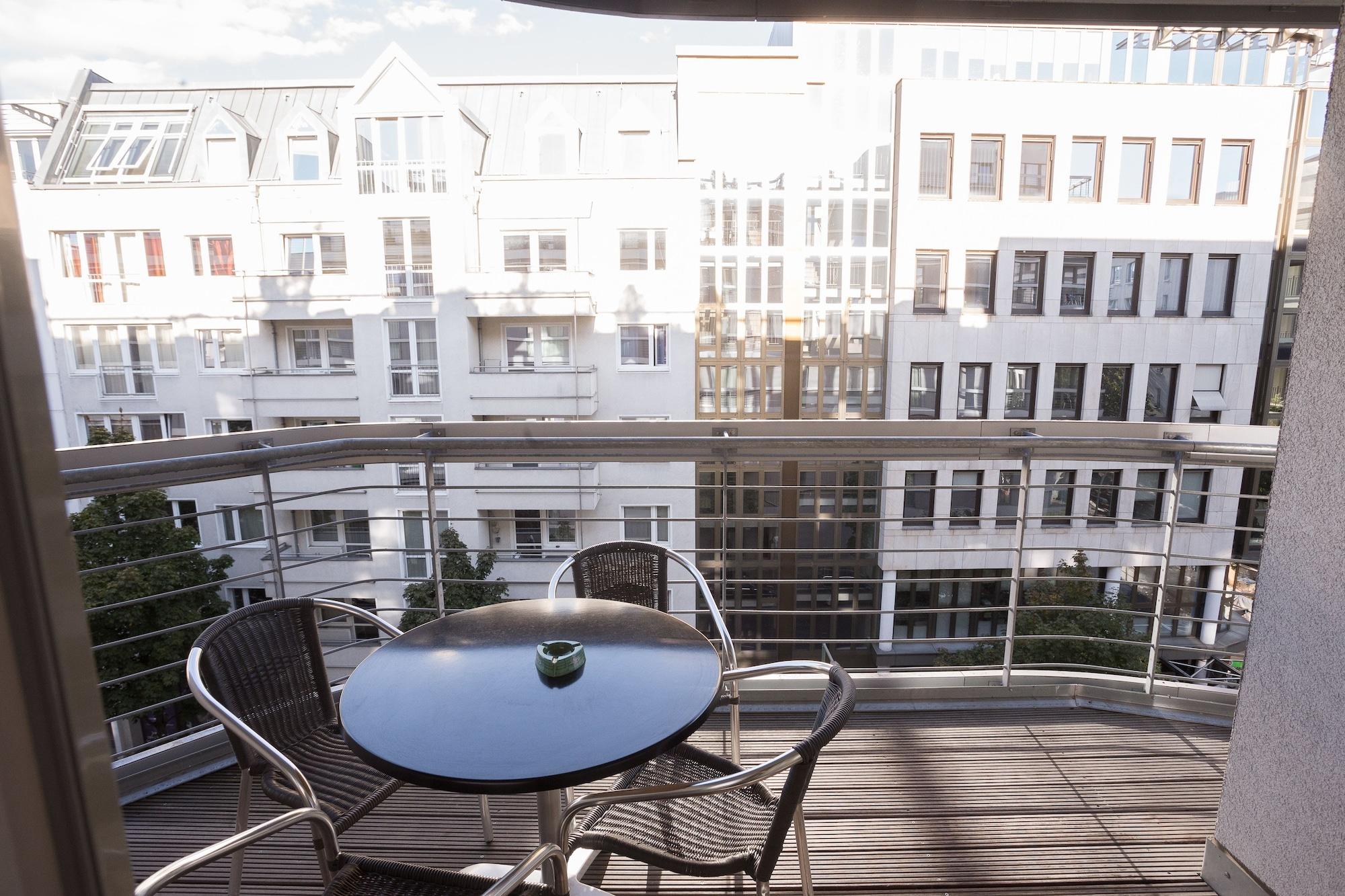 Grimm'S Berlin Mitte Hotel Exterior photo